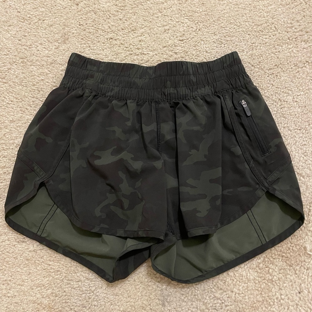 Camo Lululemon Shorts Size 6